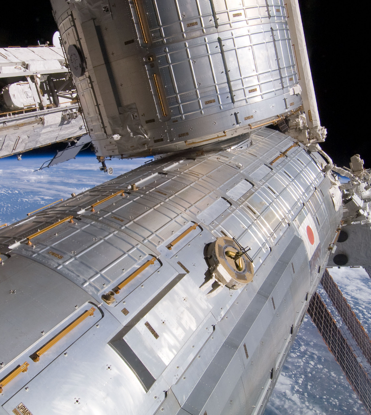 有人宇宙活動への好奇心から共感へとつなぐサイトを構築